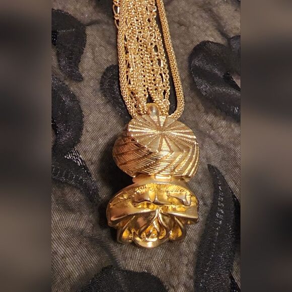 RARE Multi-strand Necklace with Rose Pillbox/Trinket Pendant & Earrings - Picture 4 of 11